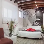 Residenza Rialto Gasthuis 3*