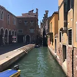 Residenza Rialto Gasthuis 3*